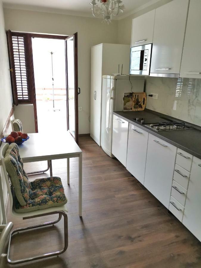 Bay Terrace Apartment Donji Stoliv Luaran gambar